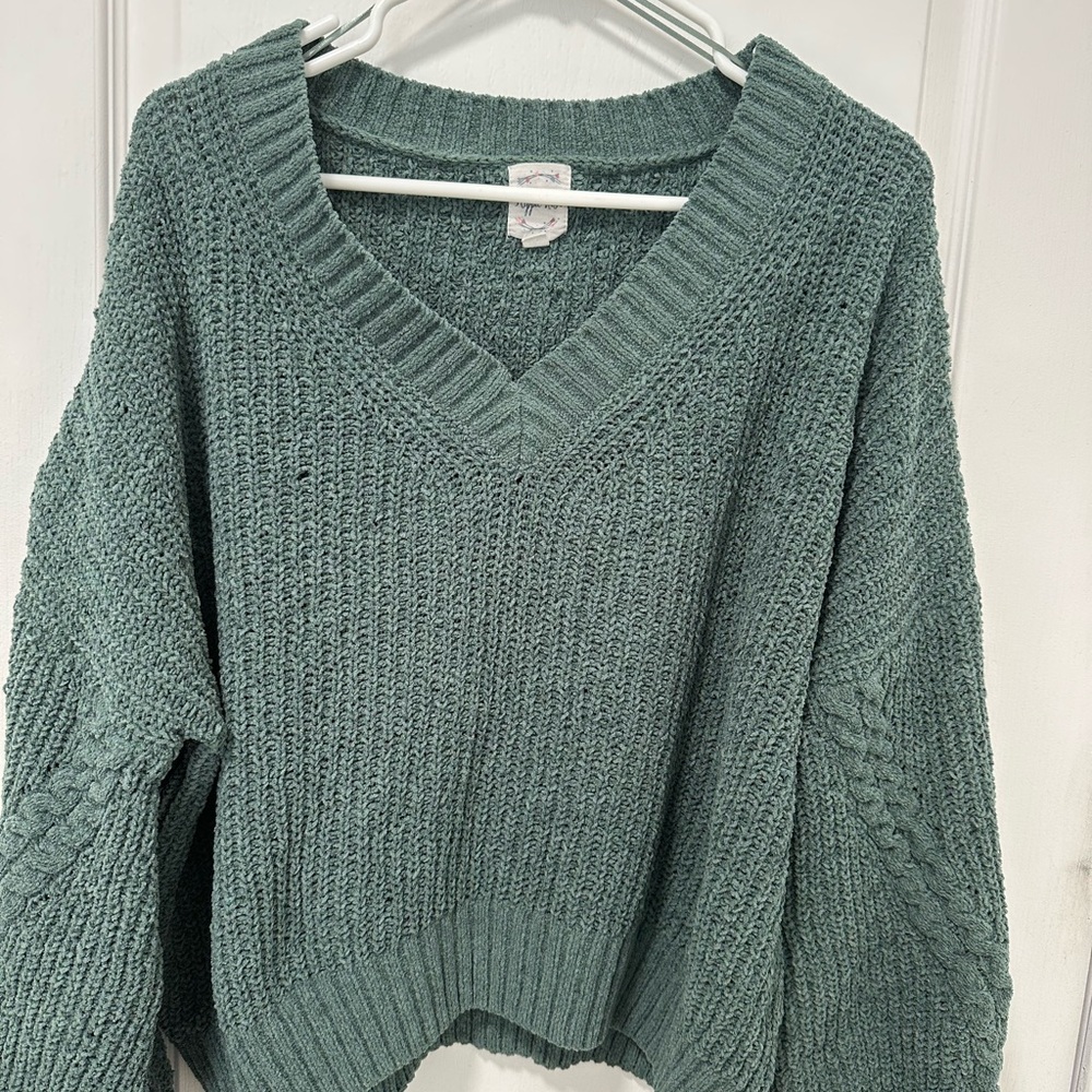 Cozy Green V-Neck Sweater